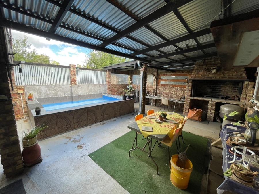 4 Bedroom Property for Sale in Christiana North West